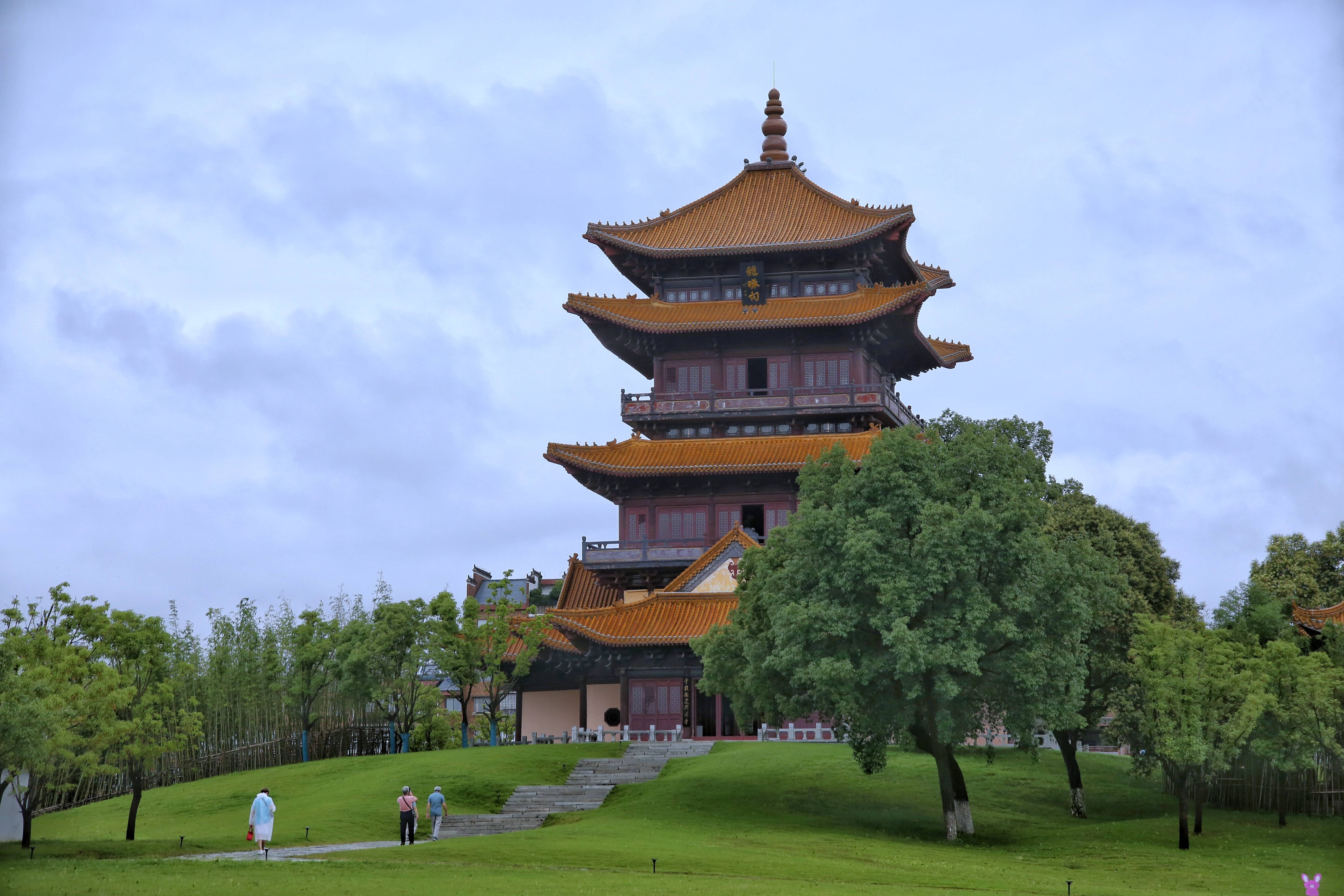 塞勒姆镇2游戏苹果版下载-塞勒姆镇2不减反增版下载v.7.88